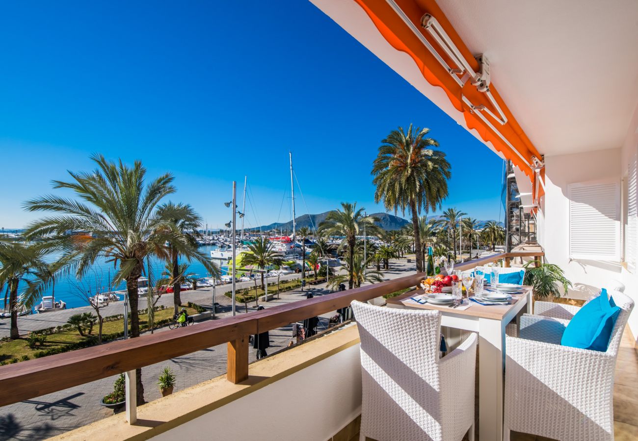 Accommodation in Majorca with sea views in Puerto Alcudia