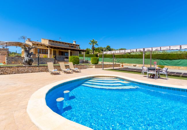  in Lloret de Vistalegre - Finca in Mallorca Sa Sinia swimming pool and tennis court