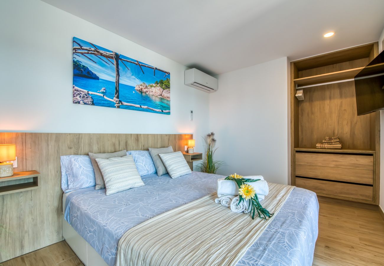 Apartment in Alcudia - Blue sky apartment with sea views in Alcudia