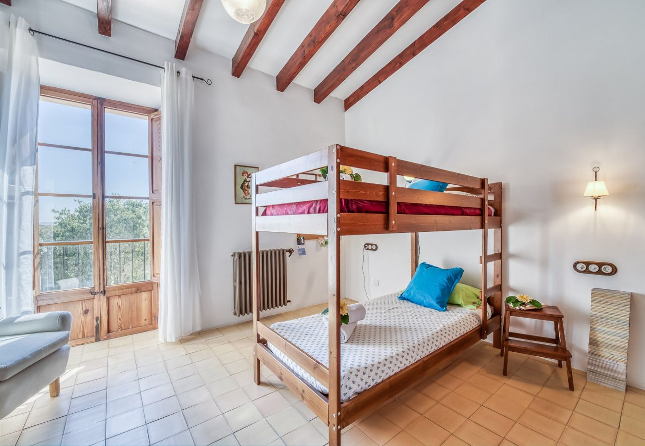 Country house in Binissalem - ☼Mallorcan environment and culture with private swimming pool.