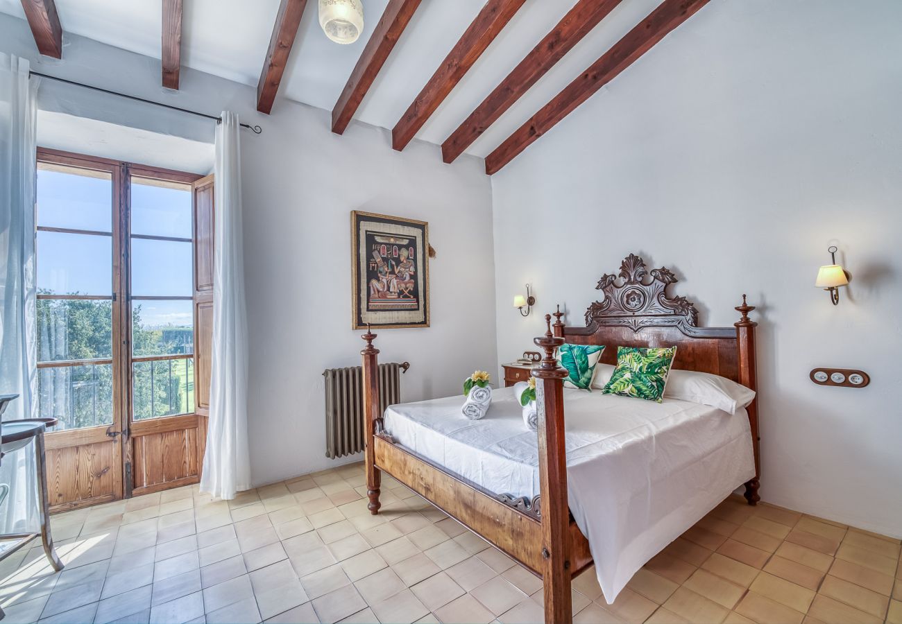 Country house in Binissalem - ☼Mallorcan environment and culture with private swimming pool.