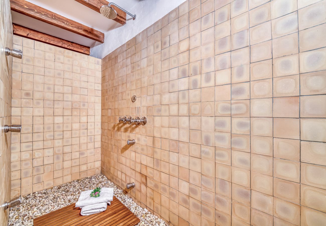 Country house in Binissalem - ☼Mallorcan environment and culture with private swimming pool.