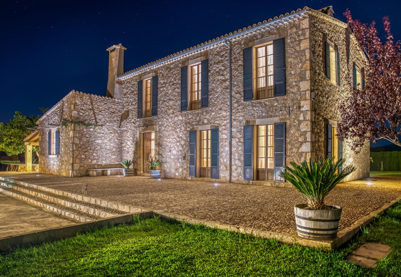 Country house in Binissalem - ☼Mallorcan environment and culture with private swimming pool.