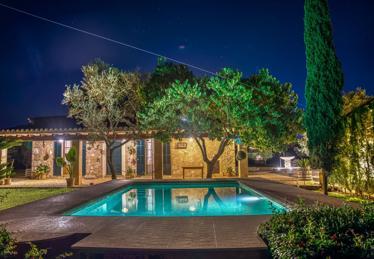 Country house in Binissalem - ☼Mallorcan environment and culture with private swimming pool.