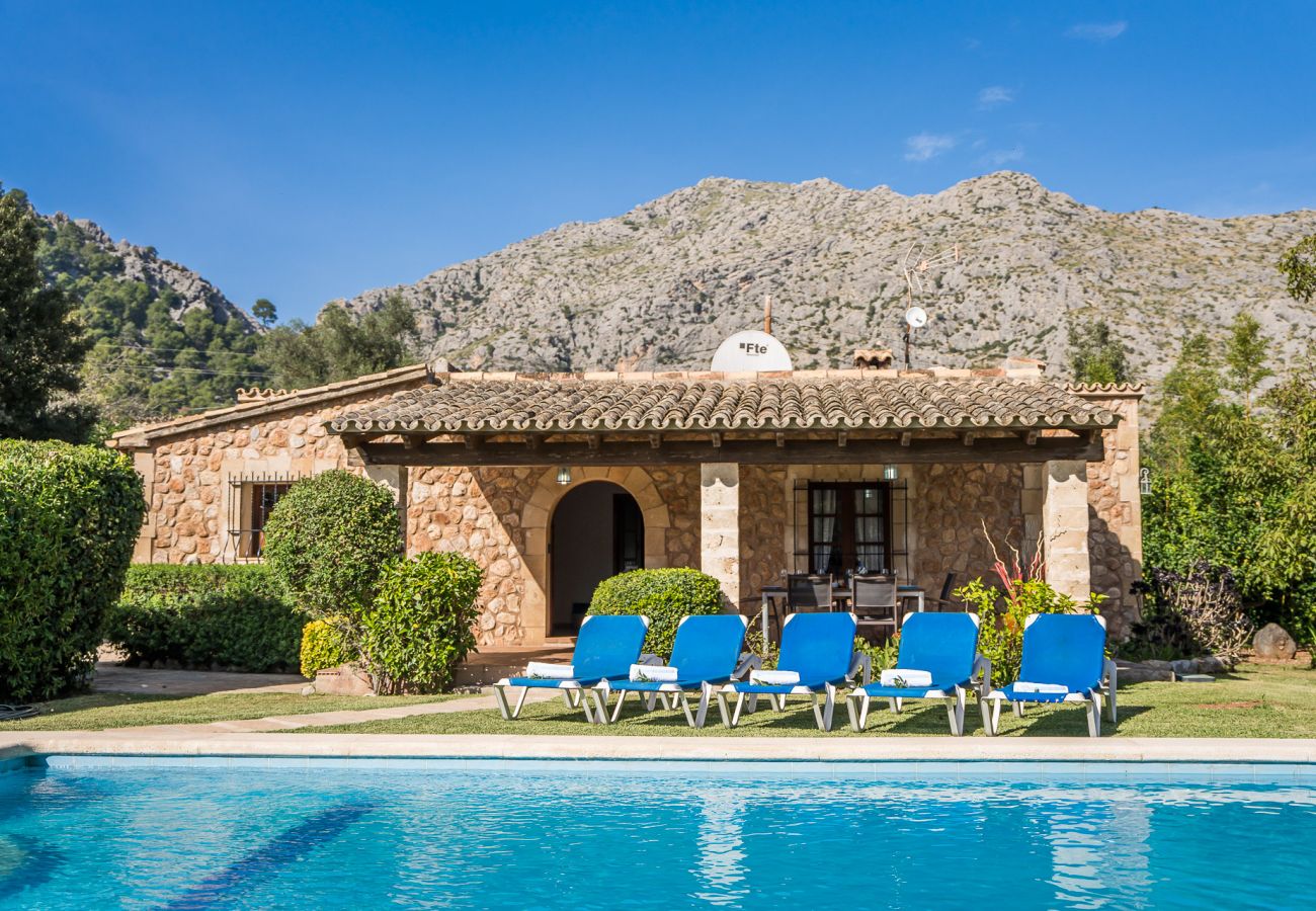 Rural finca with barbecue and pool in Mallorca