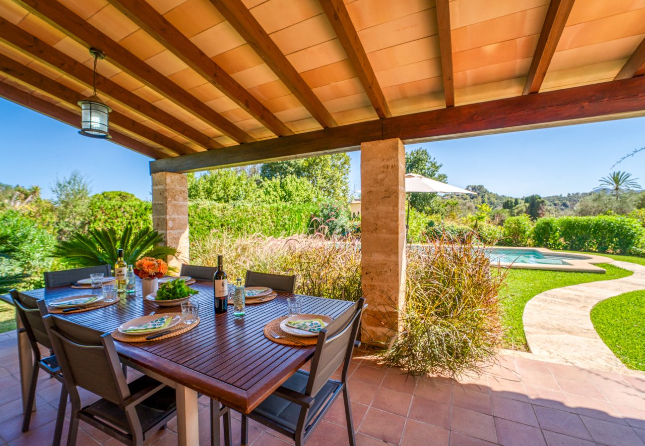 Large finca with a private pool and spacious garden in Pollensa