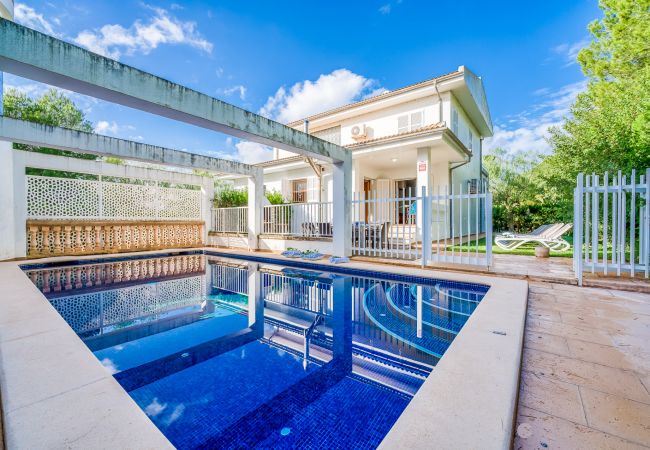 House in Playa de Muro - House with pool Sirenas Playa de Muro  House in Playa de Muro - House with pool Sirenas Playa de Muro