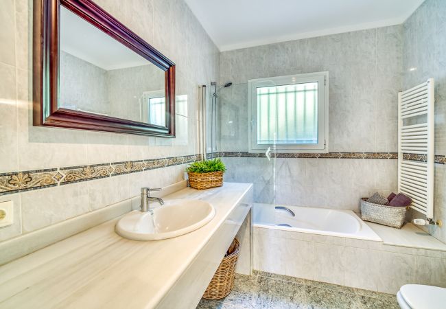 House in Puerto de Alcudia - House with sea views Casa Osborne in Alcudia House in Puerto de Alcudia - House with sea views Casa Osborne in Alcudia