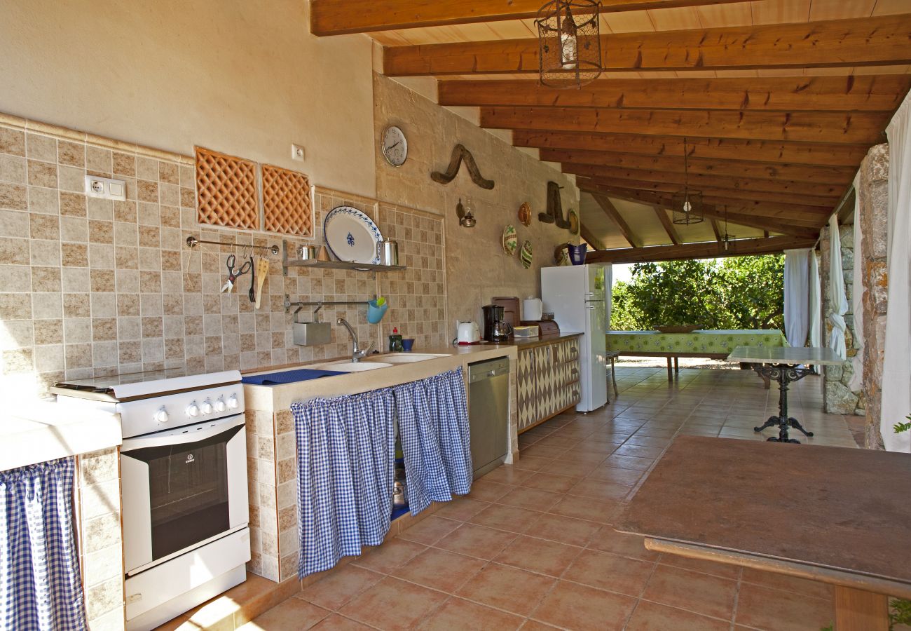 Country house in Muro - Rural finca Can Rius in Muro with pool