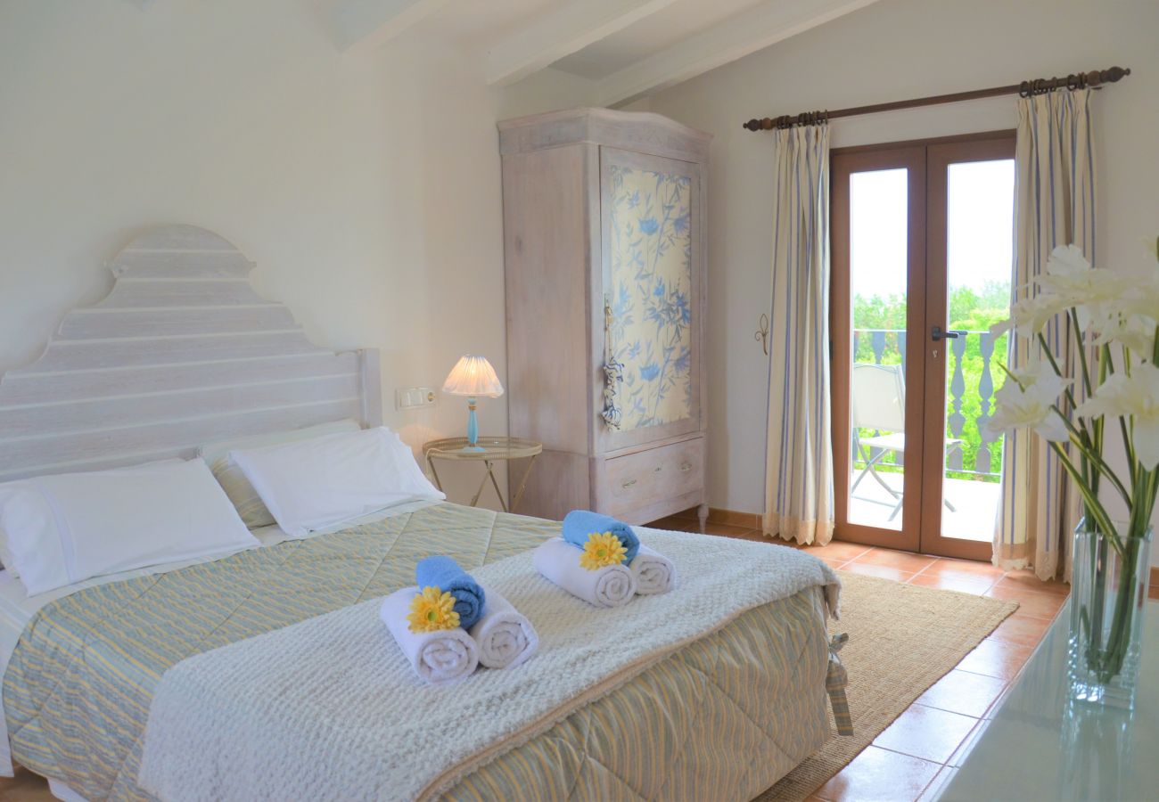 Country house in Muro - Can Rius