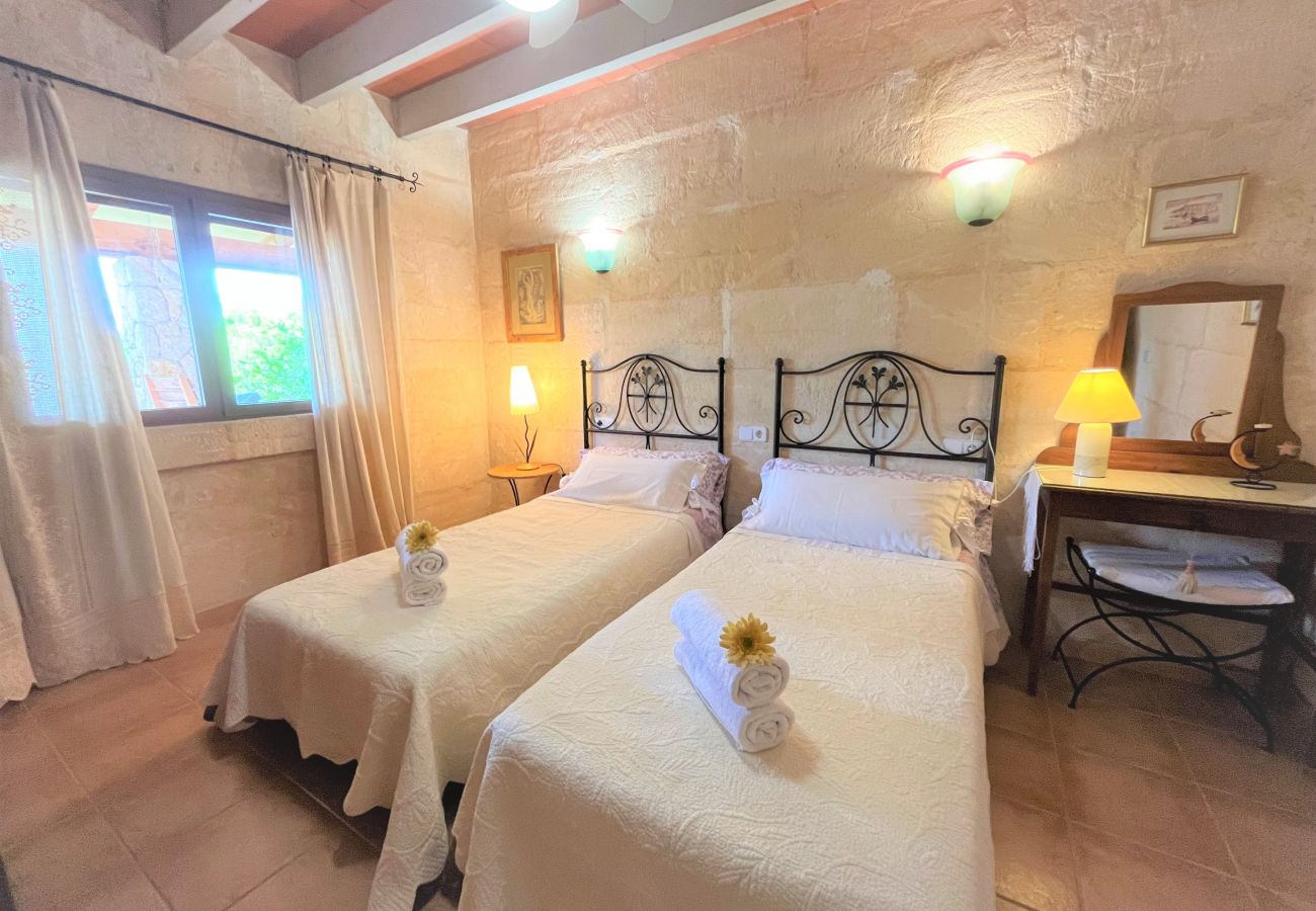 Country house in Muro - Can Rius