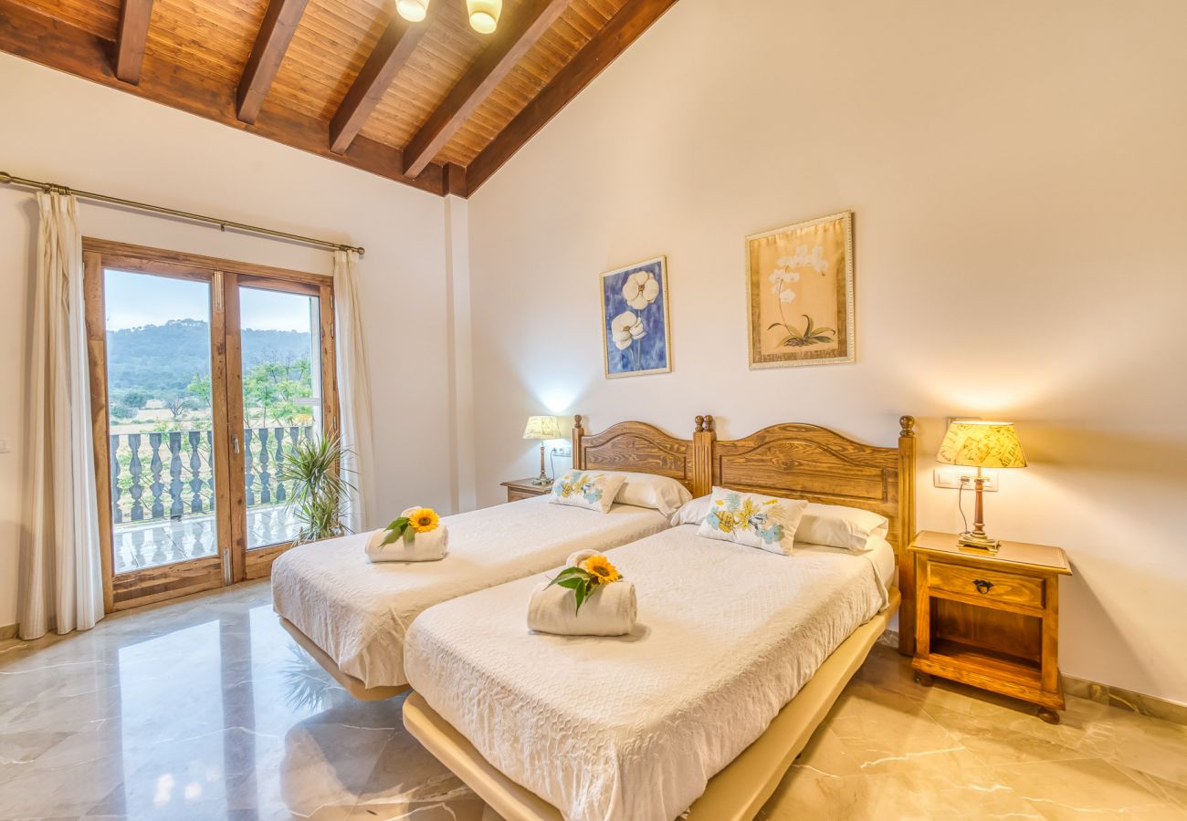 Country house in Petra - Rural finca in Mallorca El Palmeral with pool