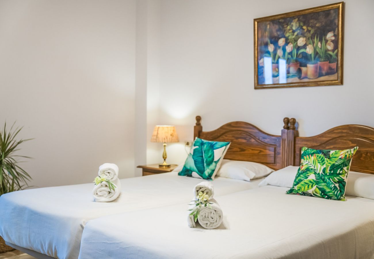 Country house in Petra - Rural finca in Mallorca El Palmeral with pool