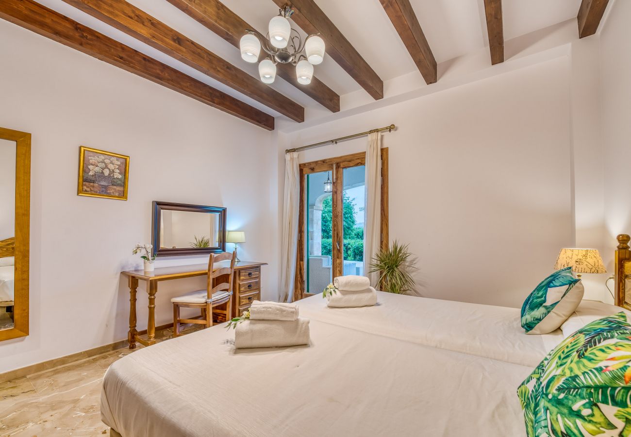 Country house in Petra - Rural finca in Mallorca El Palmeral with pool