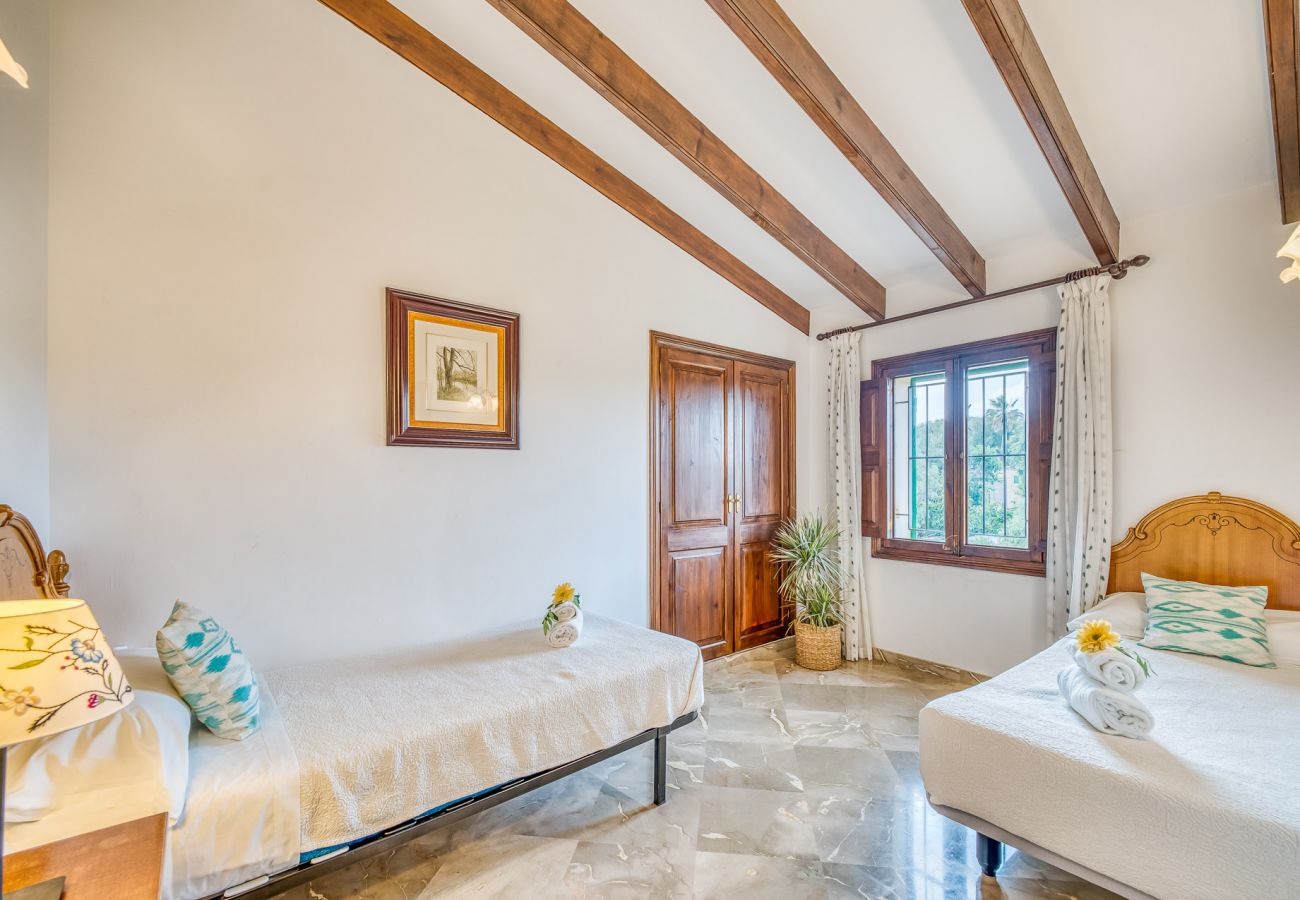 Country house in Petra - Finca Son Perxa on Mallorca with pool and bbq