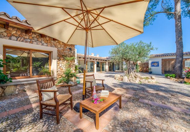 Country house in Binissalem - Finca with swimming pool Can Davero in Mallorca Country house in Binissalem - Finca with swimming pool Can Davero in Mallorca