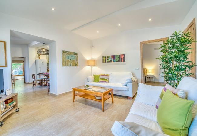 Country house in Binissalem - Finca with swimming pool Can Davero in Mallorca Country house in Binissalem - Finca with swimming pool Can Davero in Mallorca