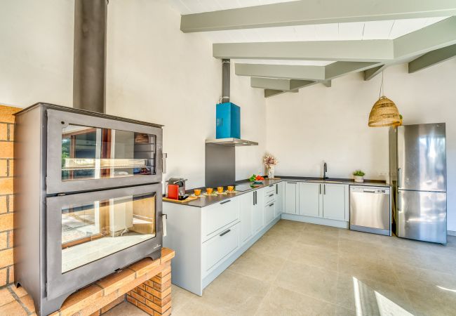 Country house in Binissalem - Finca with swimming pool Can Davero in Mallorca Country house in Binissalem - Finca with swimming pool Can Davero in Mallorca