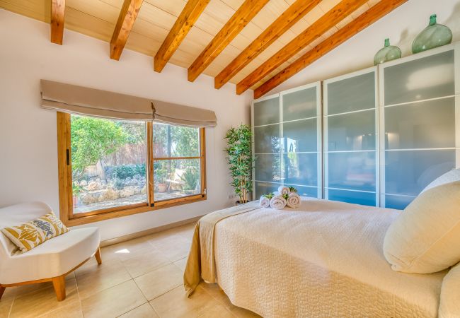 Country house in Binissalem - Finca with swimming pool Can Davero in Mallorca Country house in Binissalem - Finca with swimming pool Can Davero in Mallorca