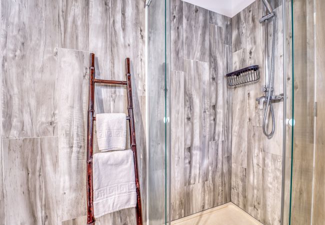 House in Sa Pobla - Design apartment Mercat 16 centrally located in Mallorca. House in Sa Pobla - Design apartment Mercat 16 centrally located in Mallorca.