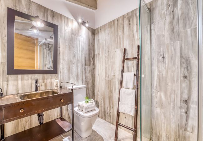 House in Sa Pobla - Design apartment Mercat 16 centrally located in Mallorca. House in Sa Pobla - Design apartment Mercat 16 centrally located in Mallorca.