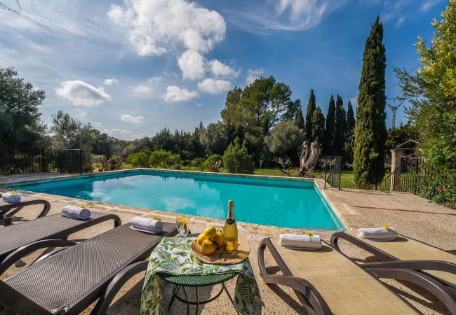 Country house in Buger - Rustic Finca with Pool Cas Mut in Mallorca Country house in Buger - Rustic Finca with Pool Cas Mut in Mallorca