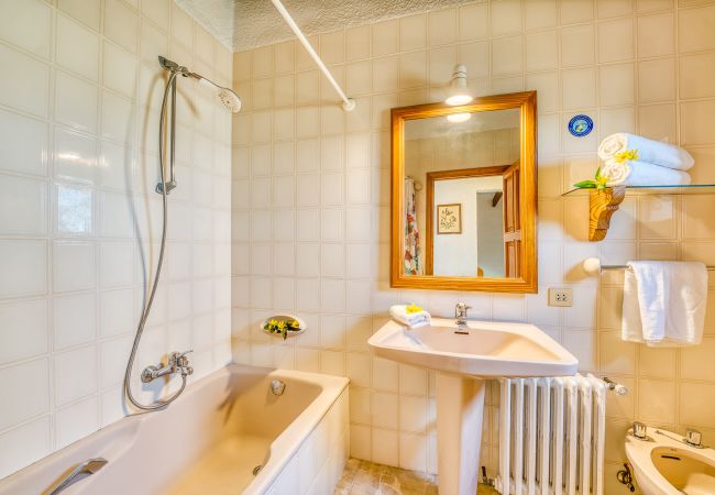 Country house in Buger - Rustic Finca with Pool Cas Mut in Mallorca Country house in Buger - Rustic Finca with Pool Cas Mut in Mallorca