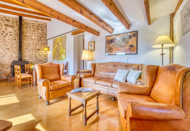 Country house in Buger - Rustic Finca with Pool Cas Mut in Mallorca Country house in Buger - Rustic Finca with Pool Cas Mut in Mallorca