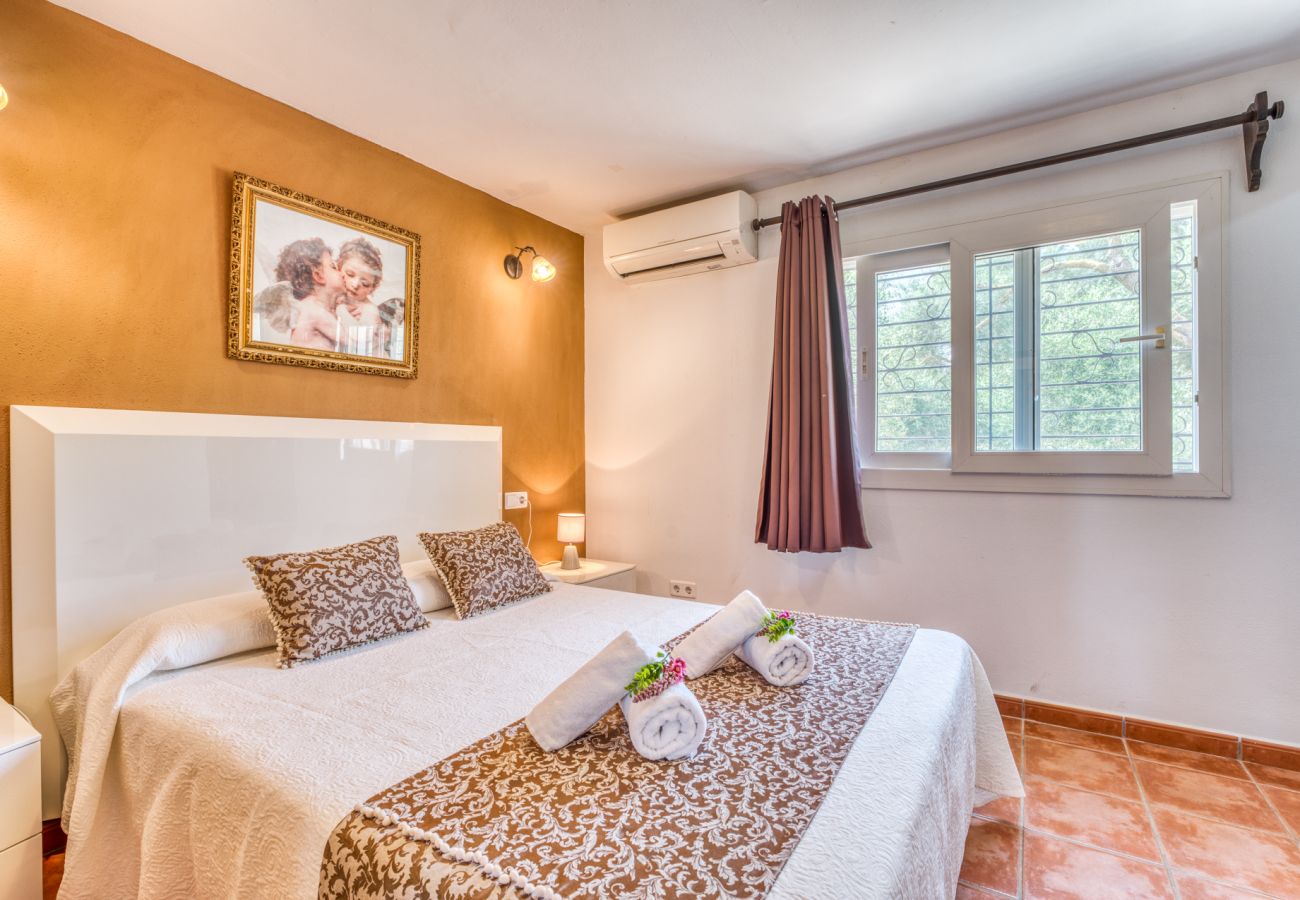 Country house in Muro - Rural Finca in Muro Ca Na Pepa with pool