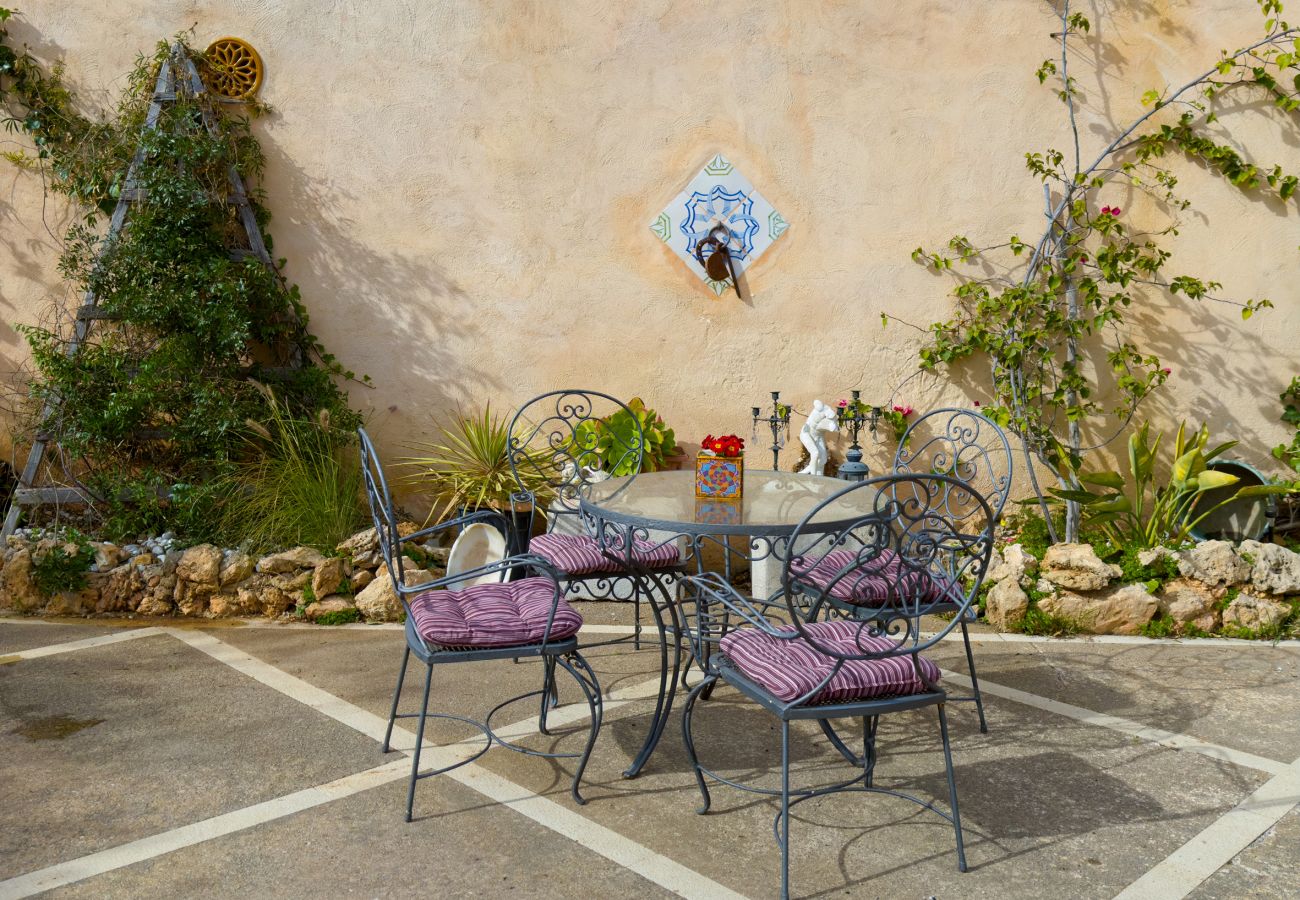 Country house in Algaida - Rural finca Can Lloret in Mallorca with pool