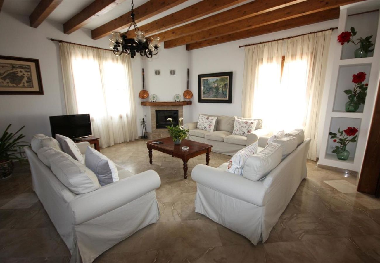 Country house in Petra - Finca Son Capellet on Mallorca with pool and bbq