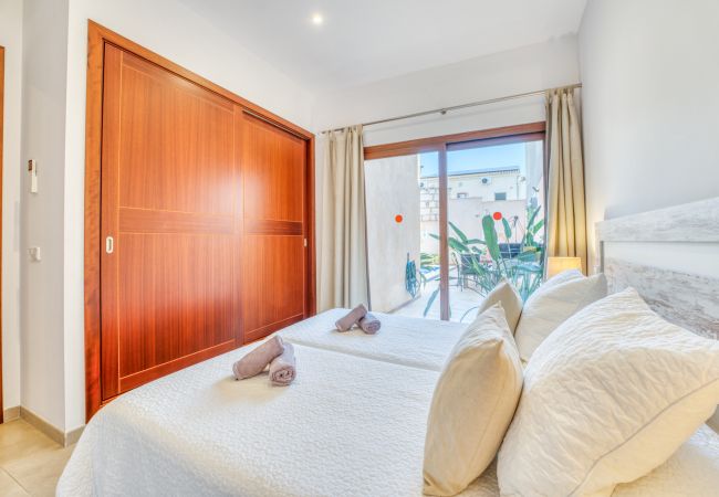 House in Sa Pobla - Villa Placeta in Mallorca with swimming pool and barbecue House in Sa Pobla - Villa Placeta in Mallorca with swimming pool and barbecue