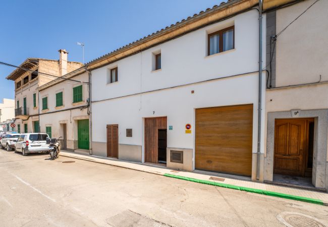 House in Sa Pobla - Villa Placeta in Mallorca with swimming pool and barbecue House in Sa Pobla - Villa Placeta in Mallorca with swimming pool and barbecue