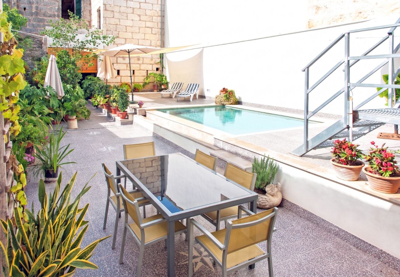 House in Sa Pobla - House with pool Can Peret in Sa Pobla