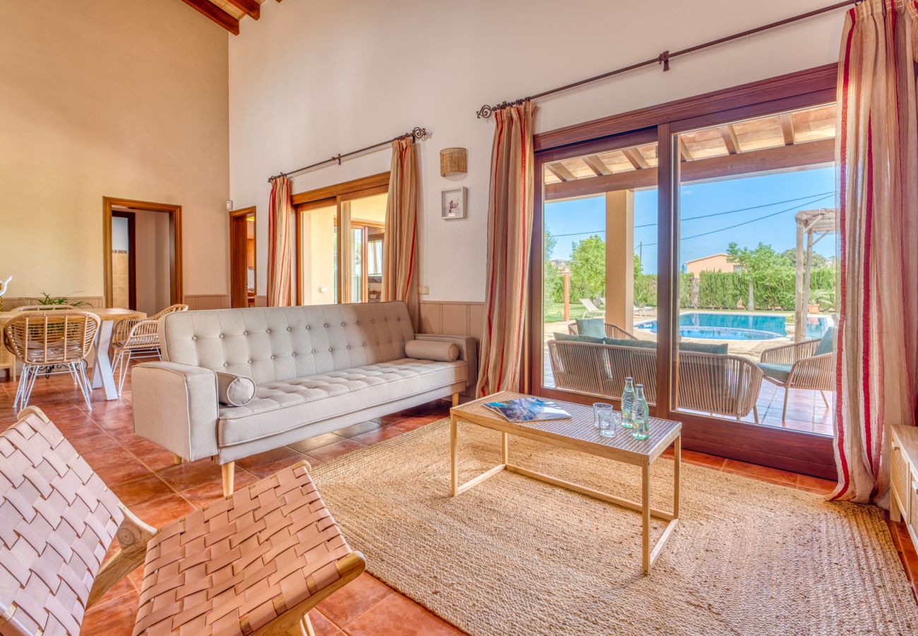 Chalet in Sa Pobla - Finca with pool and jacuzzi in Son Crestes, Sa Pobla